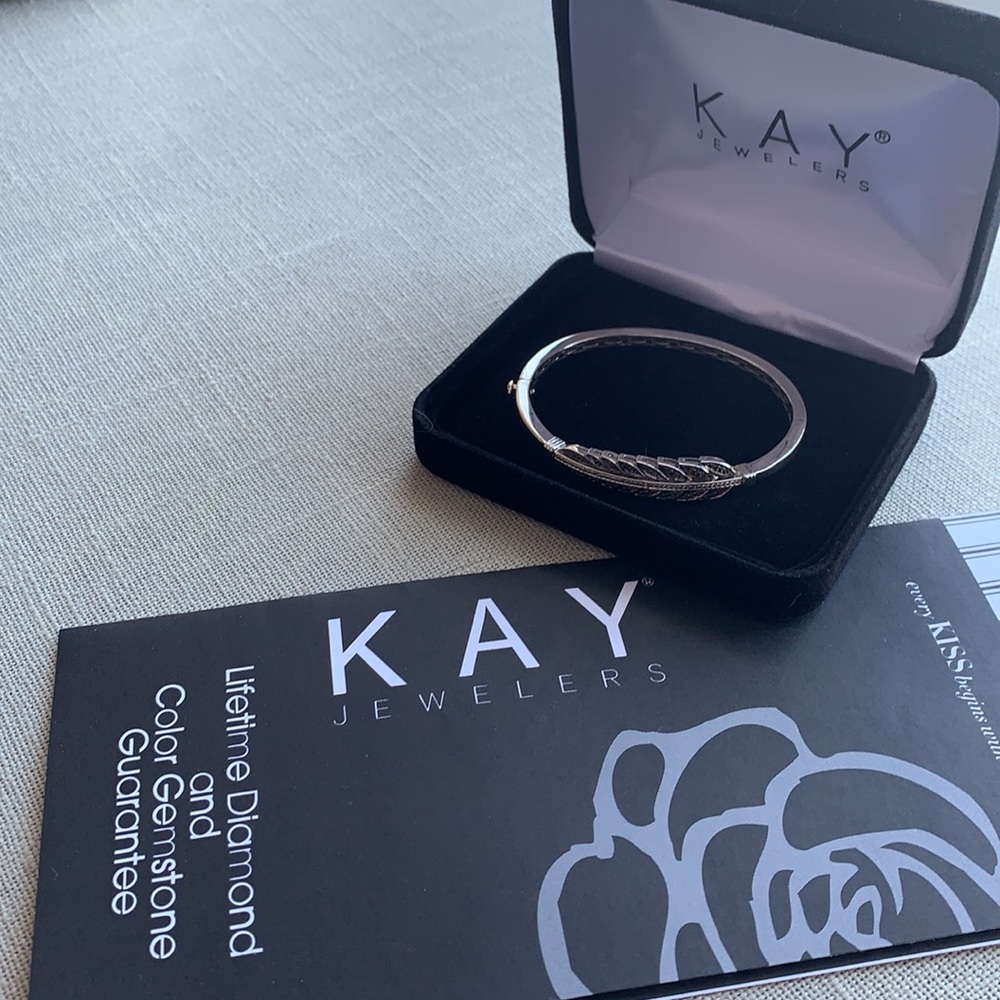 💎 Kay Jewelers Black Diamond Leaf/Feather Bangle 1/20 ct NWT Sterling Silver 💎
